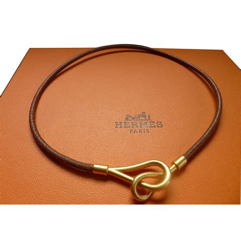 collier cuir femme hermes|Hermes coins femme.